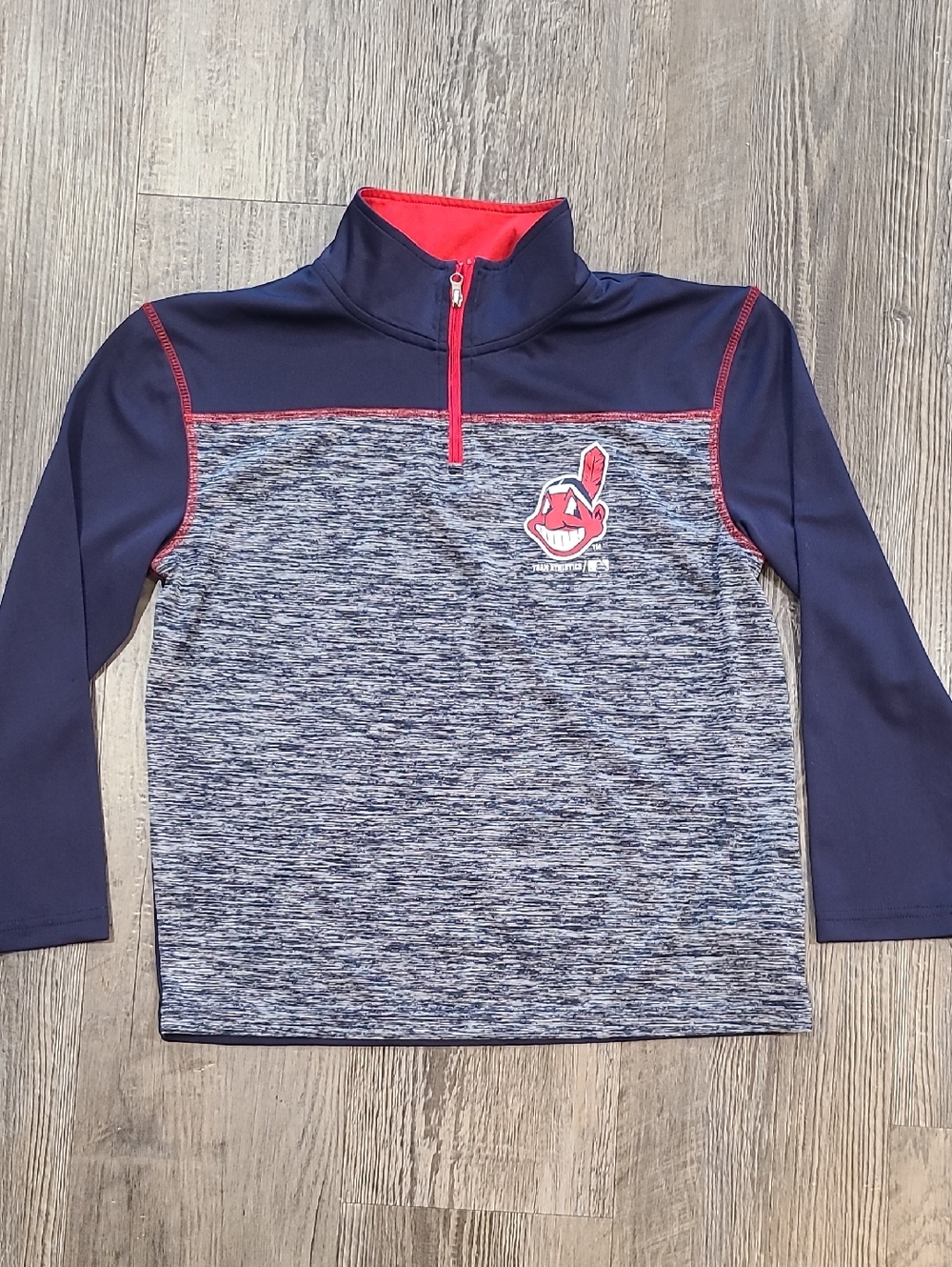 MLB Cleveland Indians 1/4 Zip Pull Over Size Medium 8/10